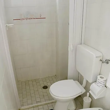 Cesotta 3* ايسكيا
